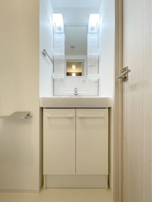 物件内観写真12　(洗面)