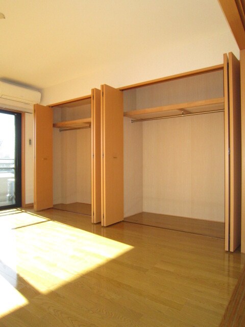 物件内観写真7　(収納)