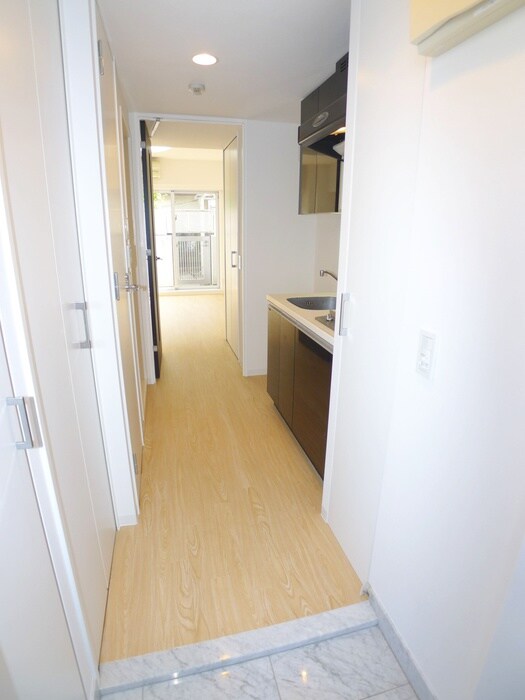 物件内観写真9　(廊下)