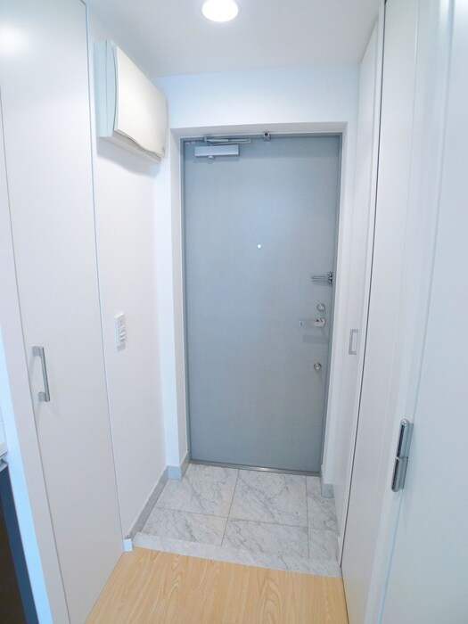 物件内観写真15　(玄関)
