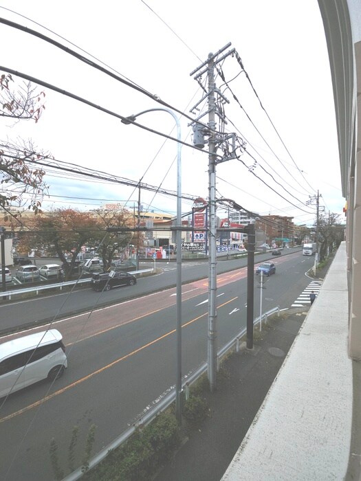 物件内観写真14　(室内からの展望)