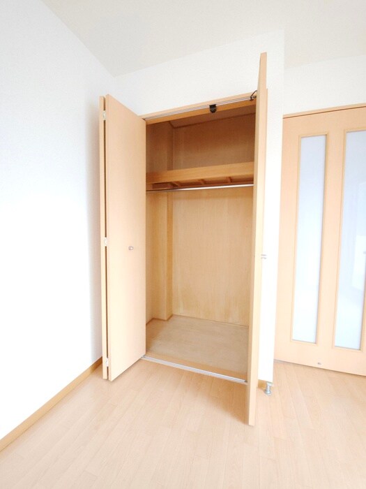 物件内観写真15　(収納)