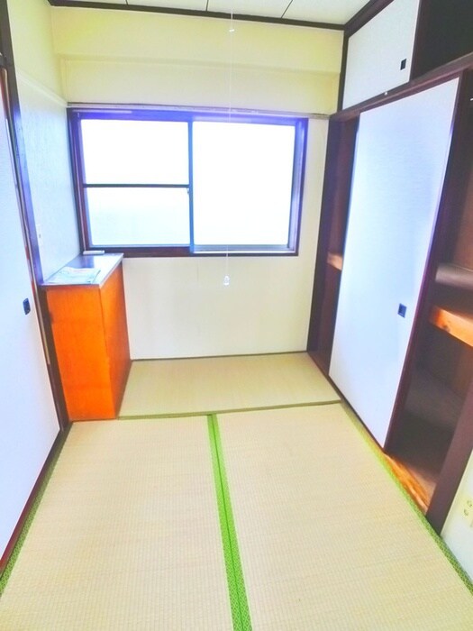 物件内観写真9　(居室)