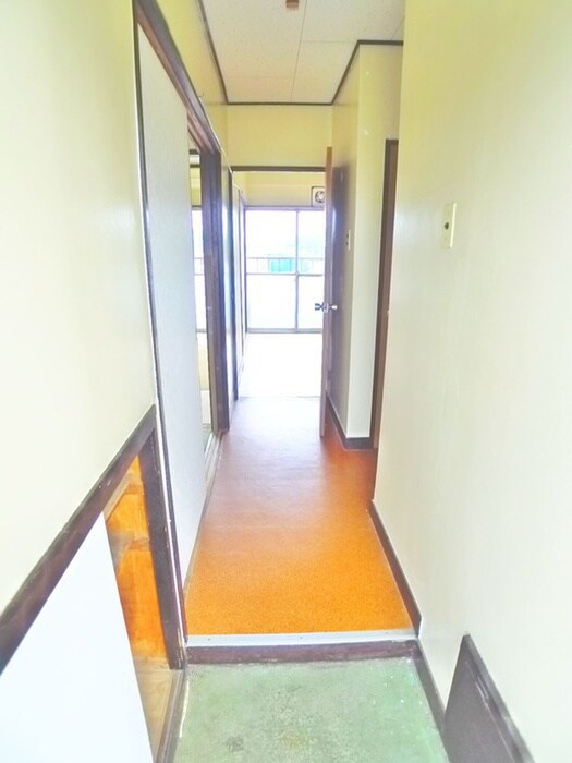 物件内観写真21　(玄関)