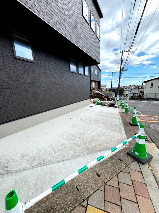 物件外観写真2　(駐車場)