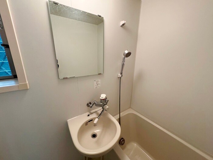 物件内観写真13　(洗面)