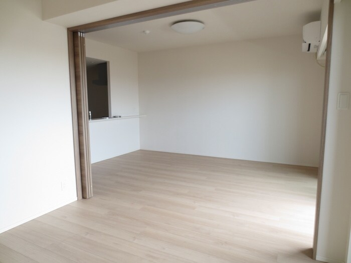 物件内観写真11　(居室)