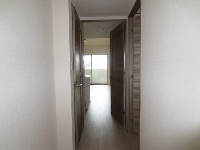 物件内観写真18　(廊下)