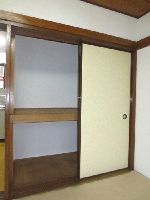物件内観写真10　(収納)