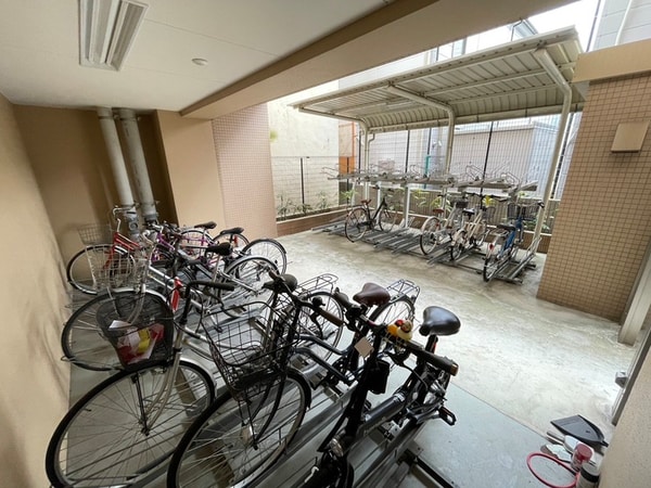 駐輪場