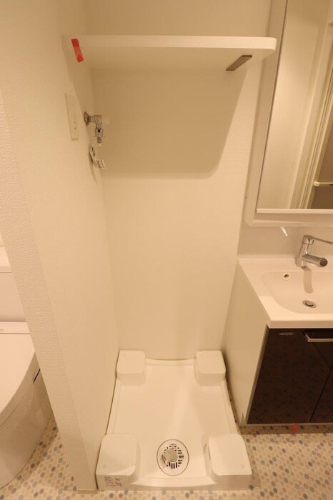 物件内観写真13　(洗濯機置場)