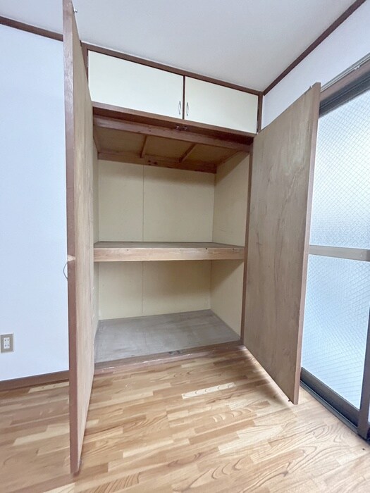 物件内観写真11　(収納)