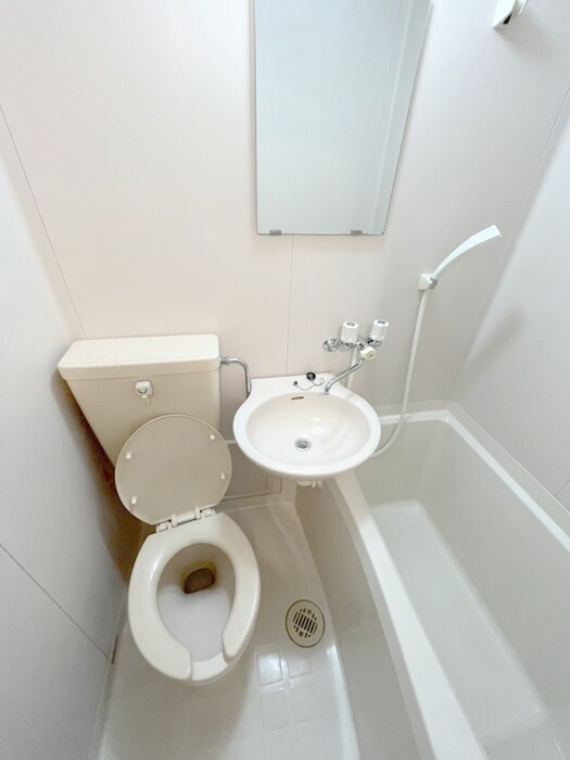 物件内観写真12　(トイレ)