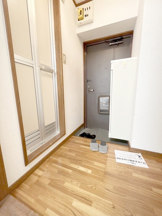 物件内観写真18　(廊下)