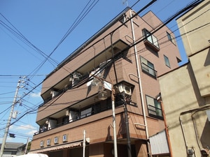 フィ－ルドマンション外観写真