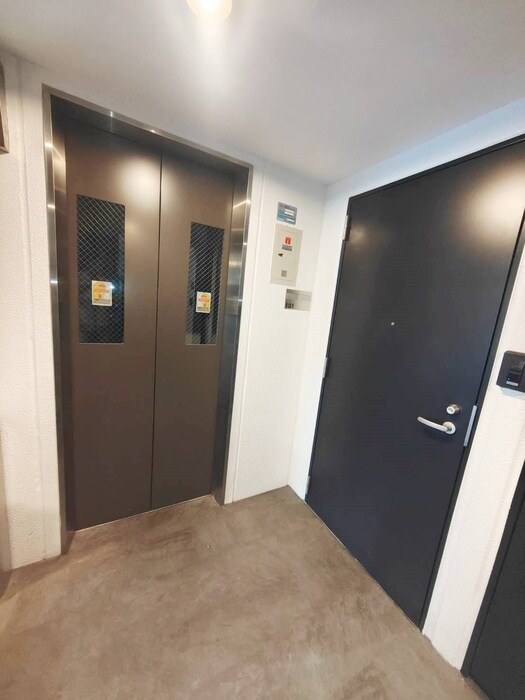 物件外観写真6　(建物設備)