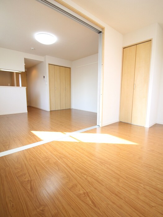 物件内観写真8　(居室)