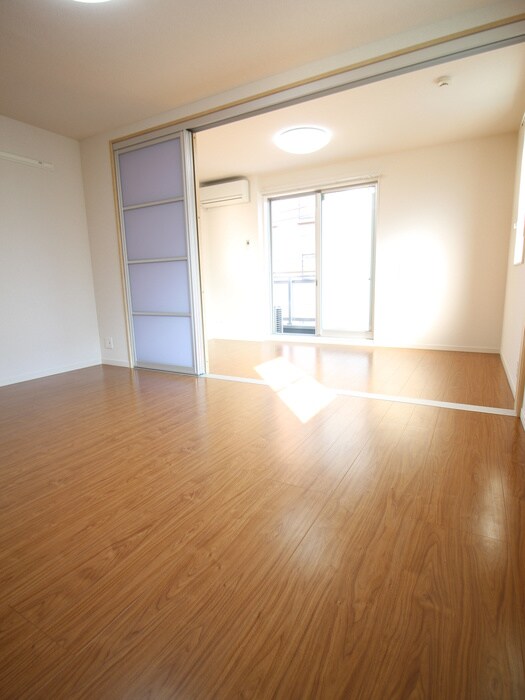 物件内観写真11　(居室)