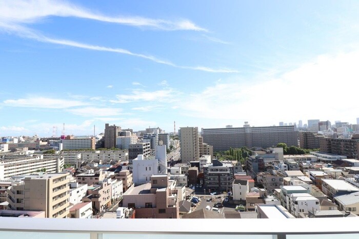 物件内観写真22　(室内からの展望)