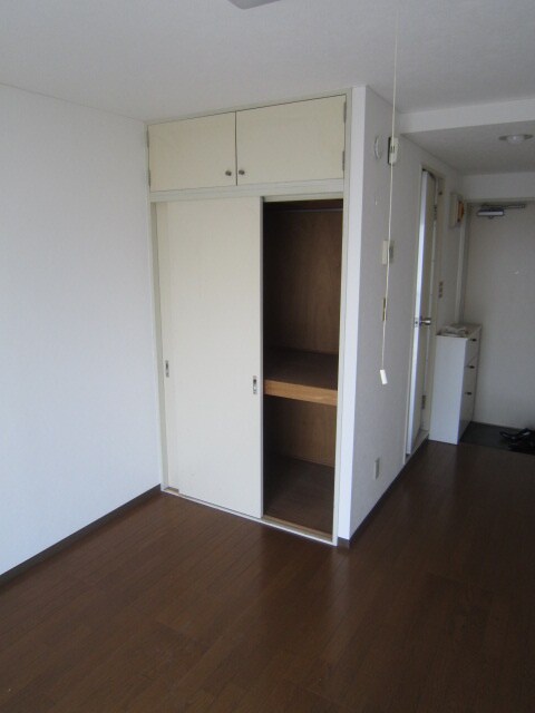 物件内観写真7　(収納)