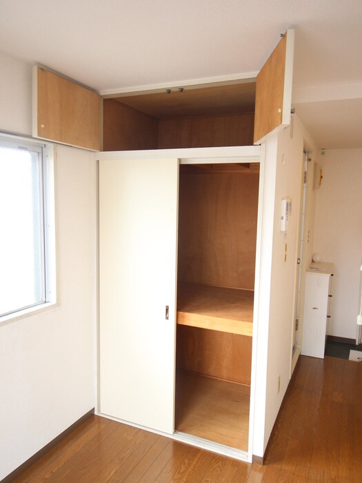 物件内観写真13　(収納)