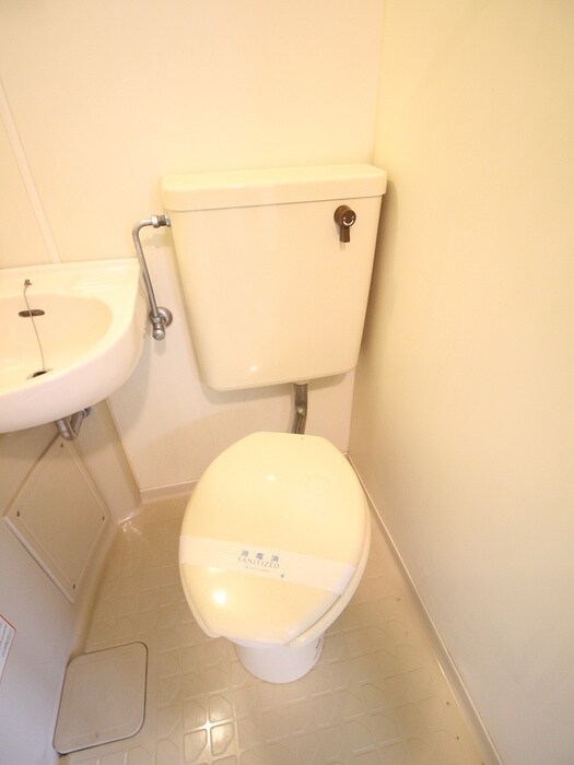 物件内観写真17　(トイレ)