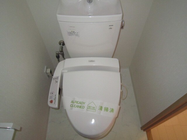 物件内観写真15　(トイレ)