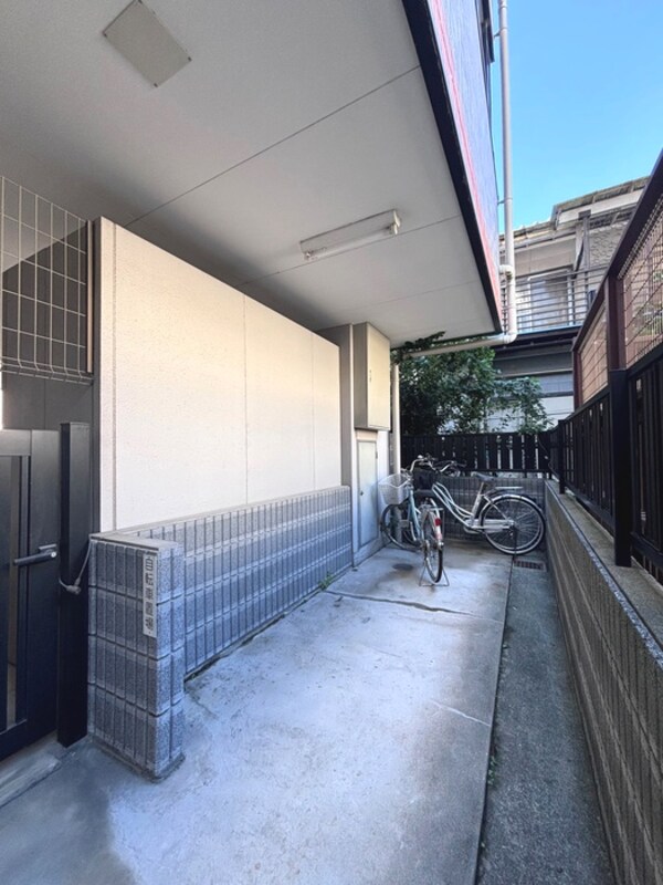 駐輪場