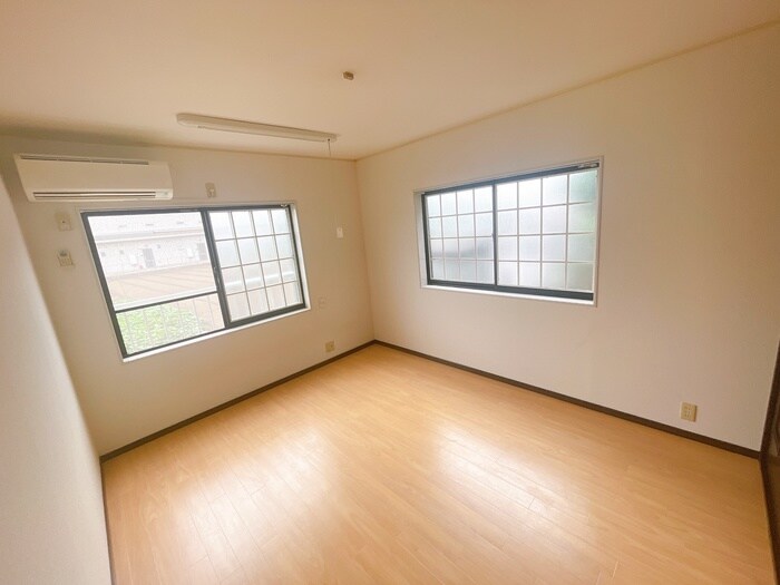 物件内観写真18　(居室)