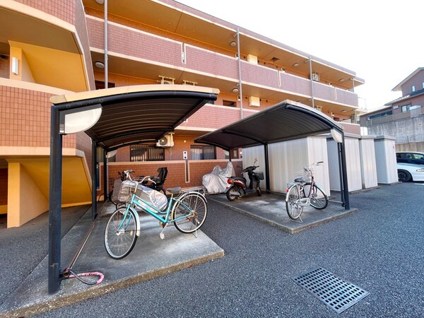 駐輪場