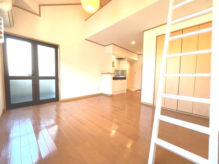 物件内観写真8　(居室)