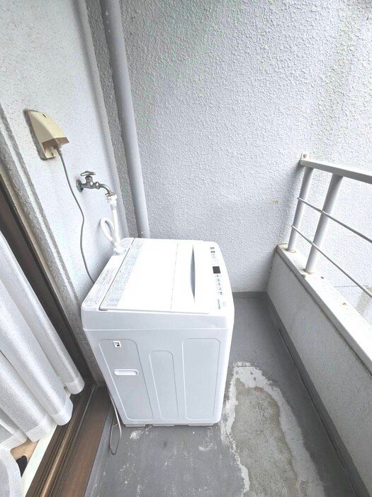 物件内観写真11　(洗濯機置場)