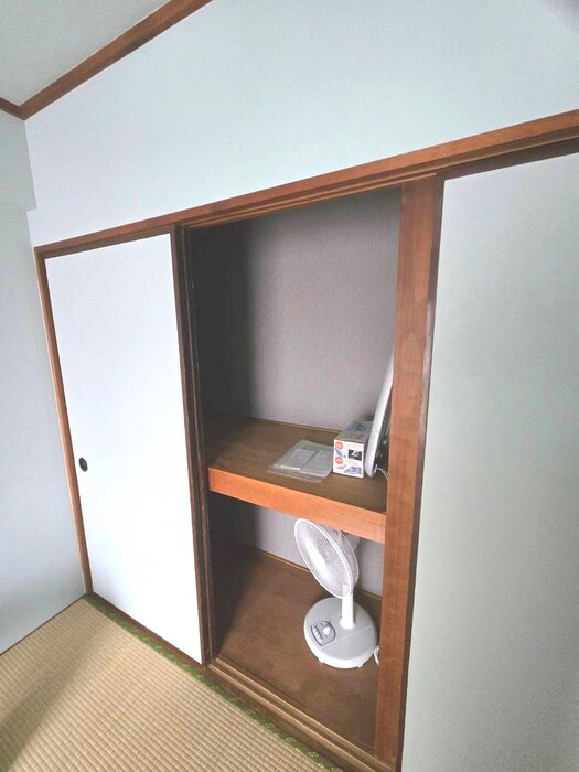 物件内観写真12　(収納)