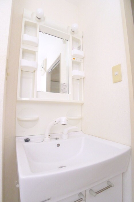 物件内観写真11　(洗面)