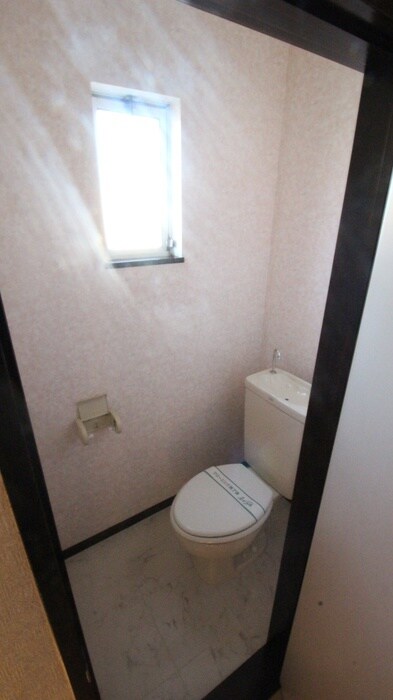 物件内観写真9　(トイレ)