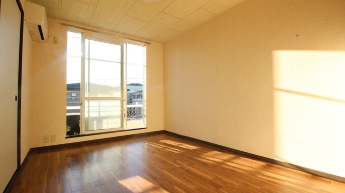 物件内観写真13　(居室)