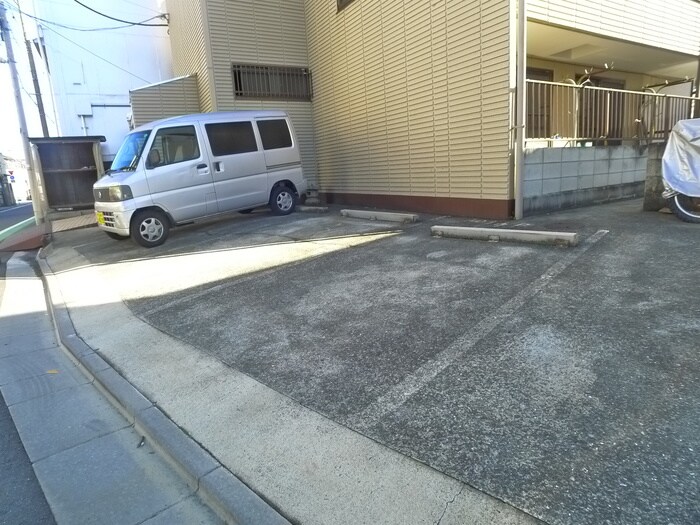 松浦コーポの駐車場