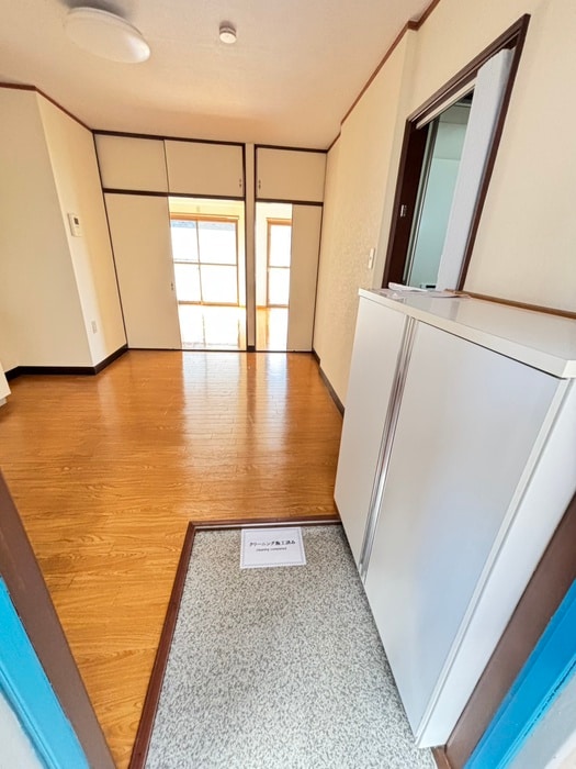 物件内観写真18　(玄関)