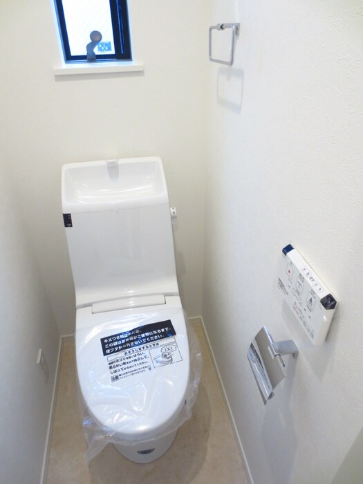 物件内観写真11　(トイレ)