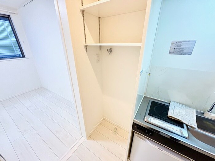 物件内観写真11　(洗濯機置場)