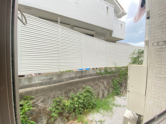 物件内観写真12　(室内からの展望)