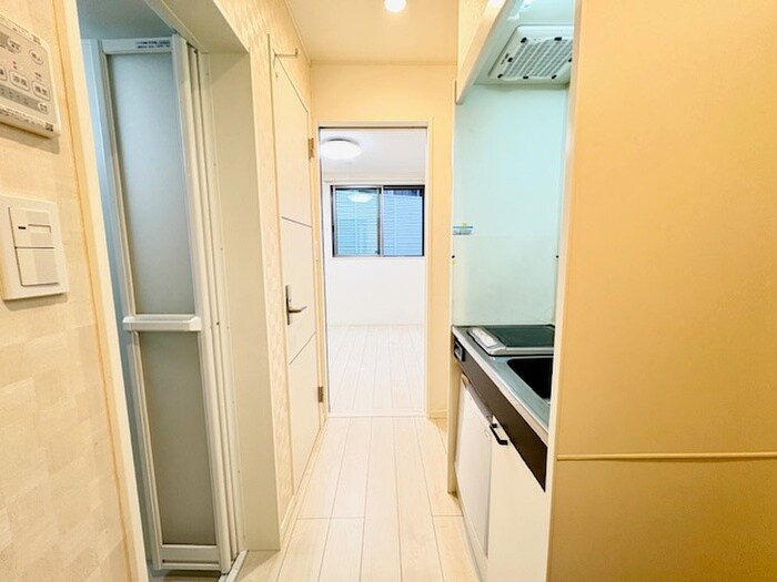 物件内観写真13　(廊下)