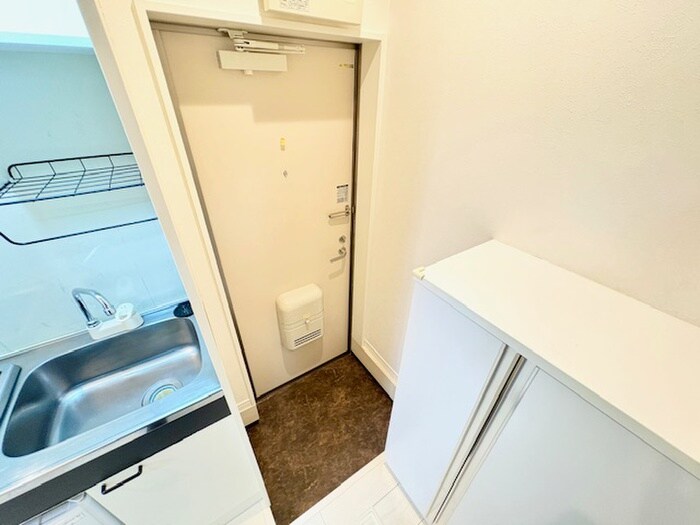 物件内観写真14　(玄関)