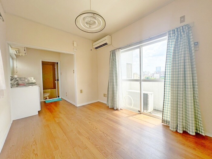 ホワイトルームの居室