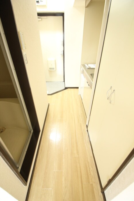 物件内観写真15　(廊下)
