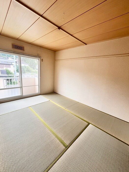 物件内観写真5　(居室)