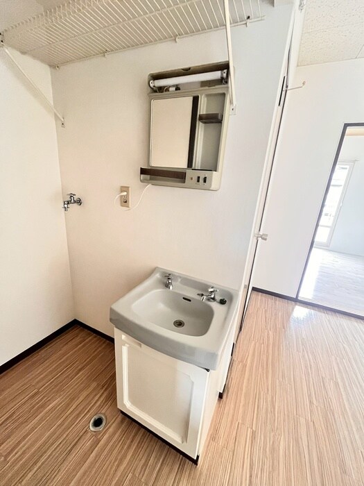 物件内観写真9　(洗面)