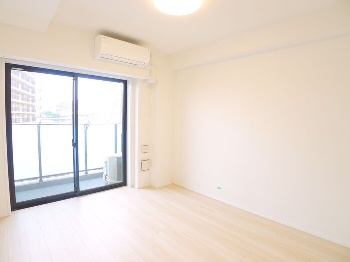 物件内観写真9　(室内からの展望)