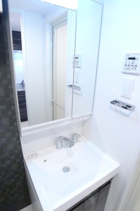 物件内観写真13　(洗面)