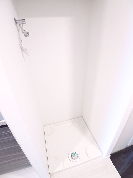 物件内観写真17　(洗濯機置場)